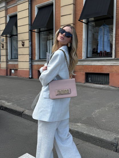 Ніжно-блакитний лляний костюм із тканини Loro Piana