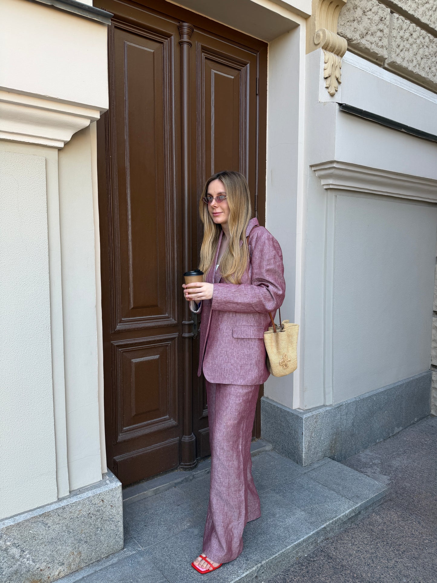Бордовий лляний костюм із тканини Loro Piana